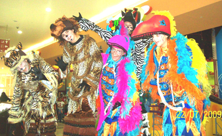 Stilt Walker at Arabian Centre