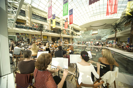 Music Performance at the Dubaih