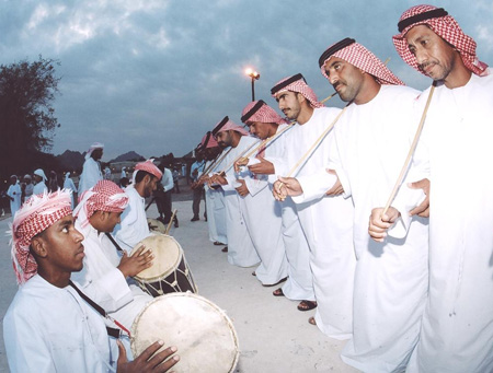 Traditional UAE dance sh