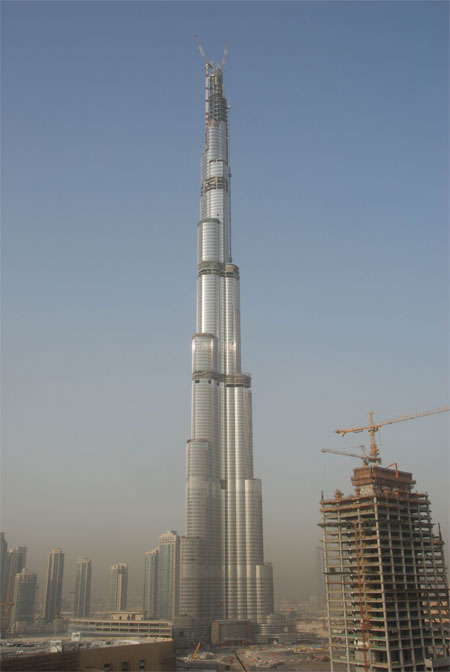 Burj Dubai now a record 688 meters tall