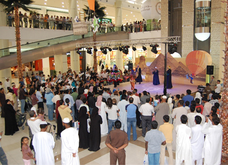 Bawadi Mall attracts record shoppers, boosted by a unique summer shopping festival